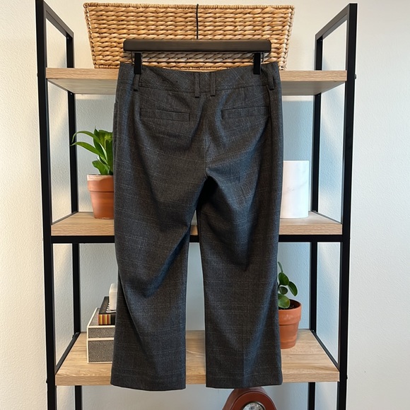 Express Mid-Rise Plaid Capri Dress Pant Trouser, 4 - Picture 5 of 9